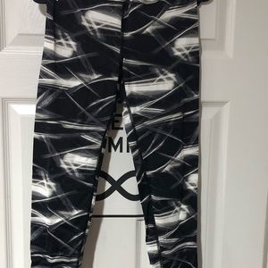 Victoria Secrets Knockout Tights (M)